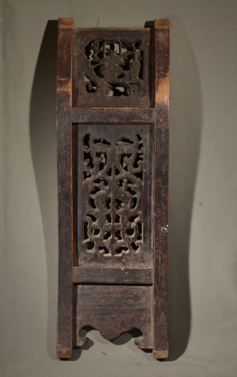 Dossier de fauteuil en bois laqué. Chine 18°siècle.-photo-1