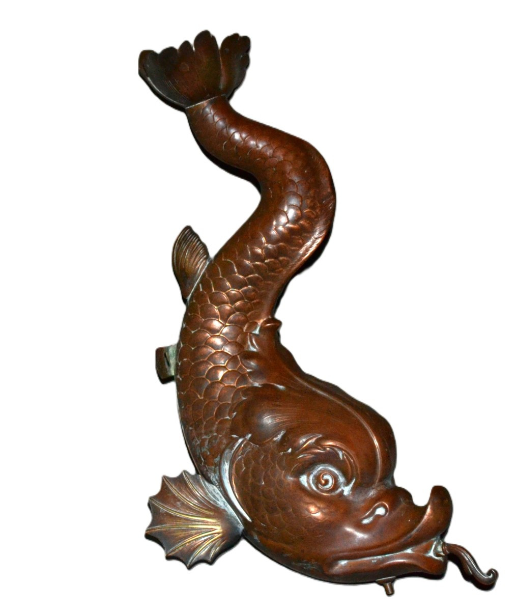 Dauphin-Fontaine en cuivre repoussé et bronze. France fin 19°siècle. 