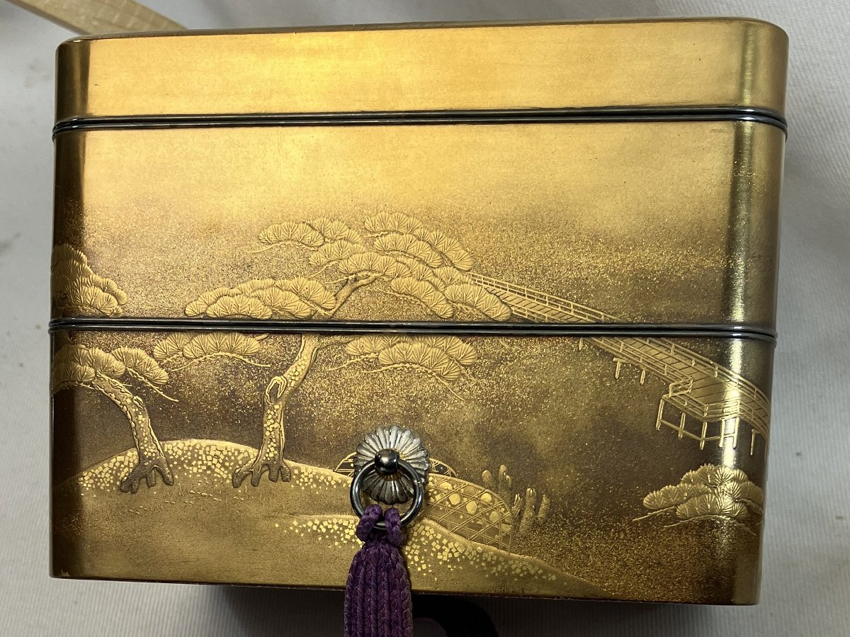 Gold Lacquer Box. Japan, Meiji Period, Late 19th Century.-photo-6