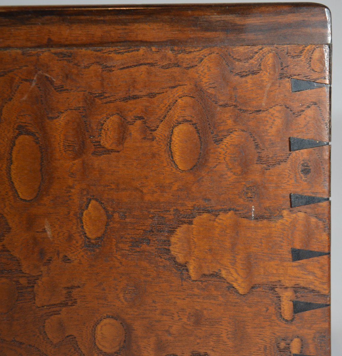 Hibachi ou Jardinière en bois et cuivre. Japon période Taisho vers 1930. -photo-2