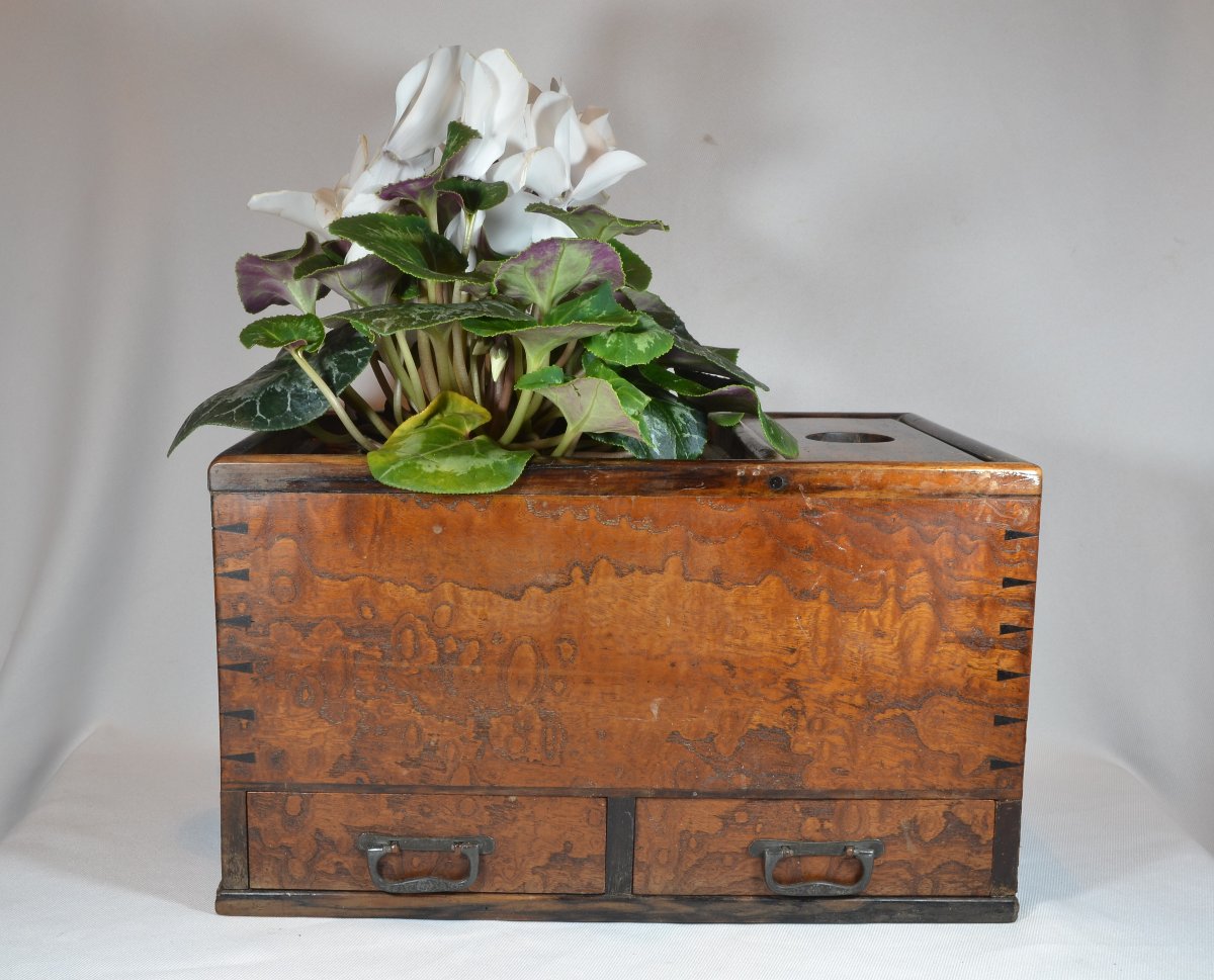 Hibachi ou Jardinière en bois et cuivre. Japon période Taisho vers 1930. -photo-5