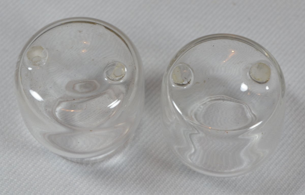 Encrier en bronze doré. Têtes d'aigles. Epoque empire. -photo-1