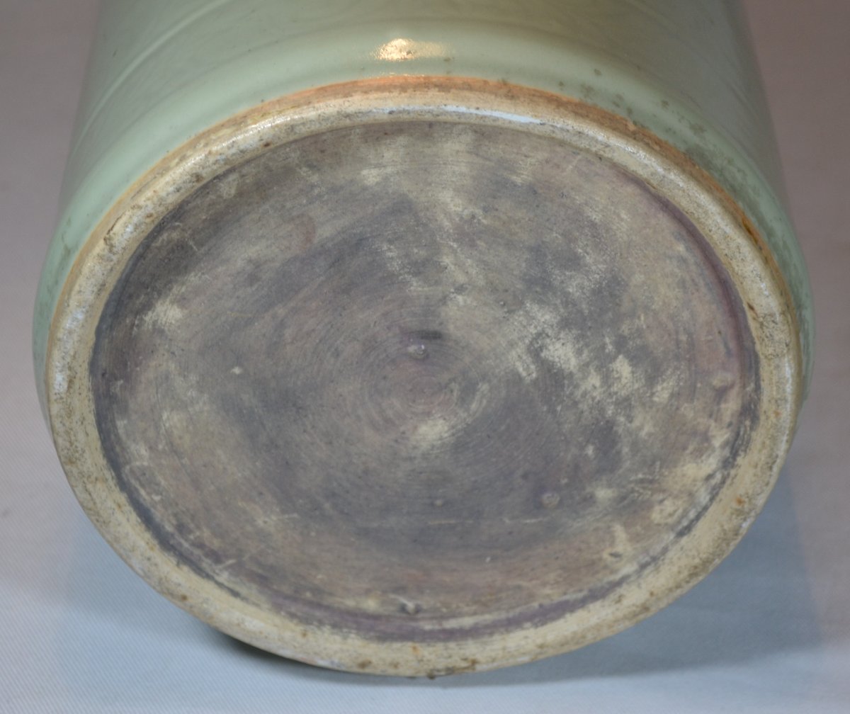 Vase rouleau décor incisé sur fond céladon. Chine dynastie Qing 19° siècle. -photo-4