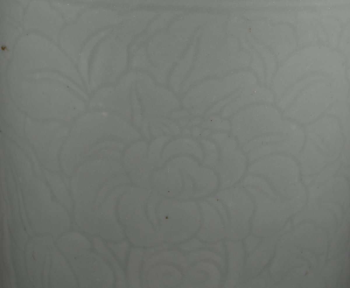 Vase rouleau décor incisé sur fond céladon. Chine dynastie Qing 19° siècle. -photo-7