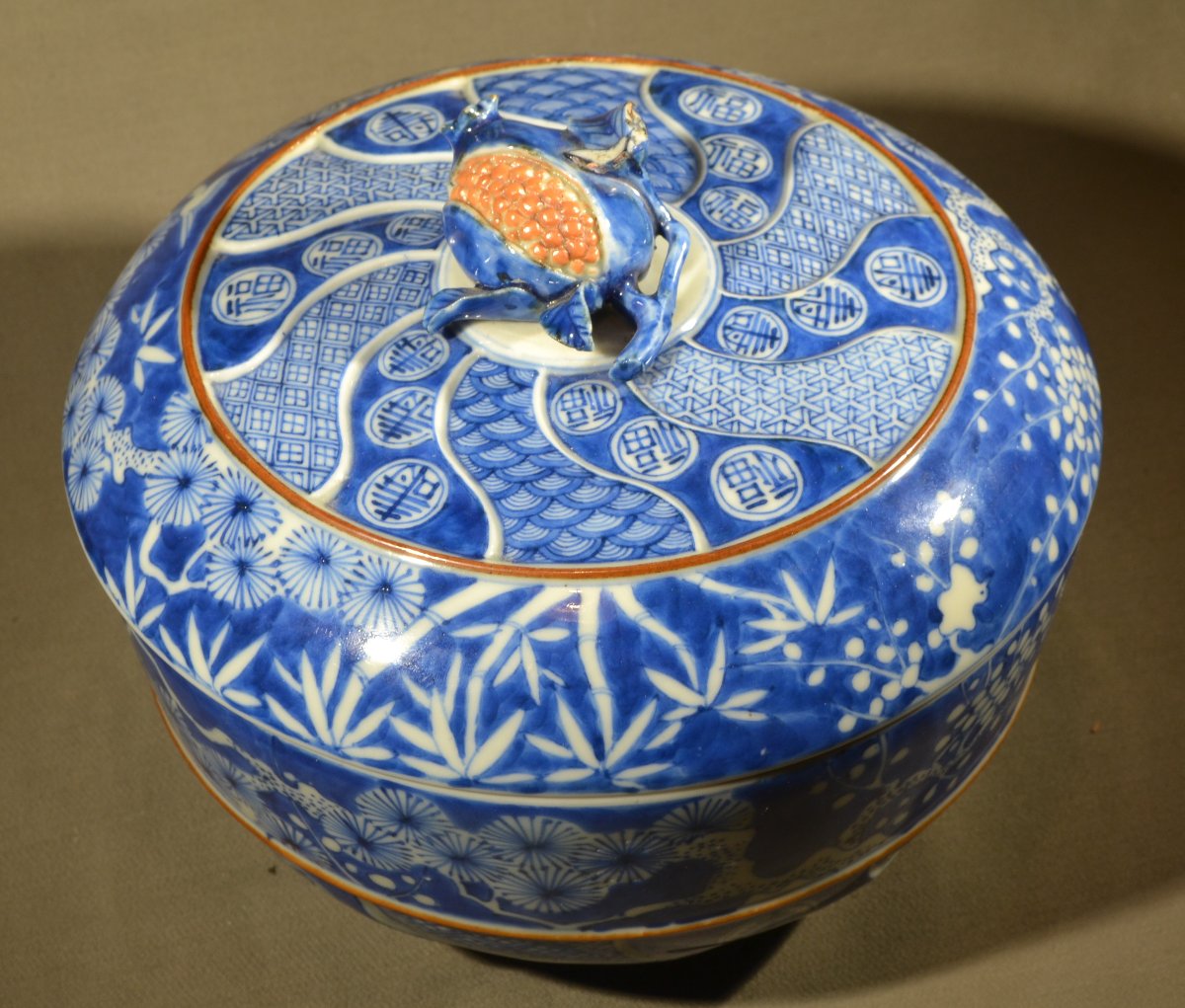 Shonzhui. Covered Bowl Decorated With The Three Friends In Blue. China, 17th Century. Kangxi Transition Period.-photo-1