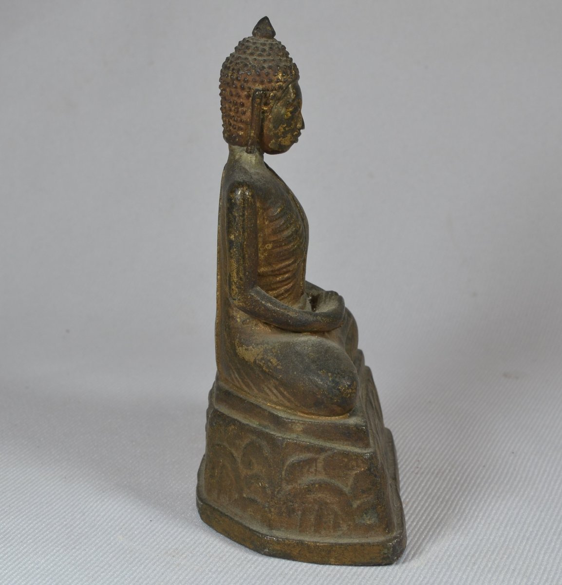 Gilt Bronze Ascetic Buddha. Southeast Asia. 19th Century Or Earlier. -photo-4