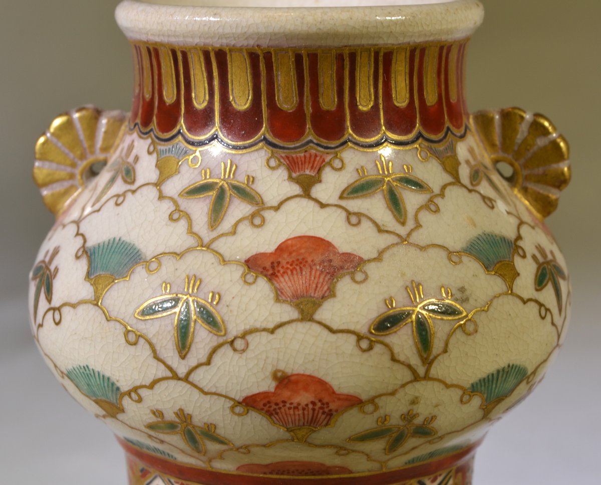 Vase en faïence de Satsuma. Japon Période Meiji vers 1900.-photo-3