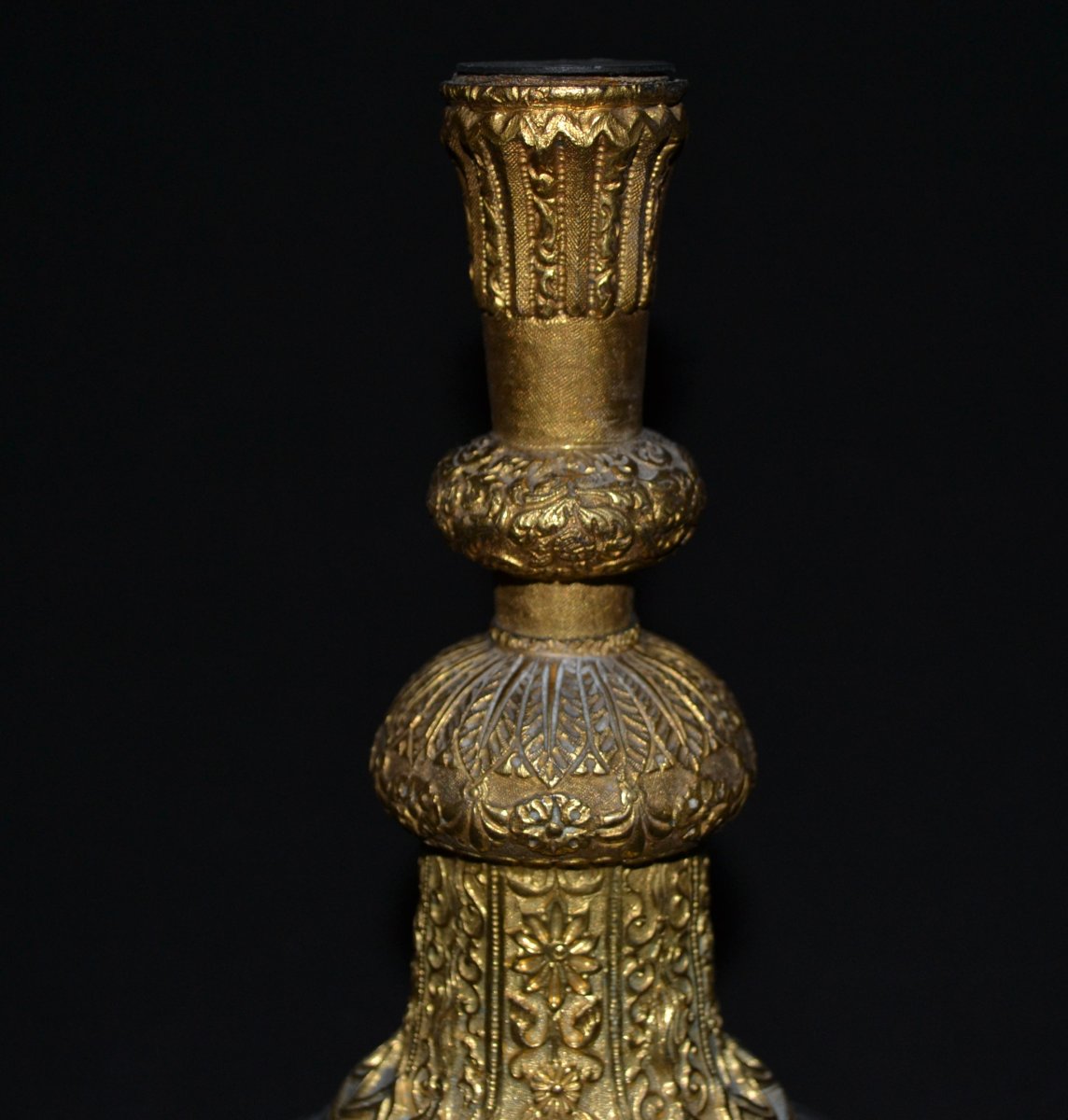 Water Pipe (huqqa) In Gilded Copper And Cut Crystal. India 19th Century Or Earlier.-photo-3