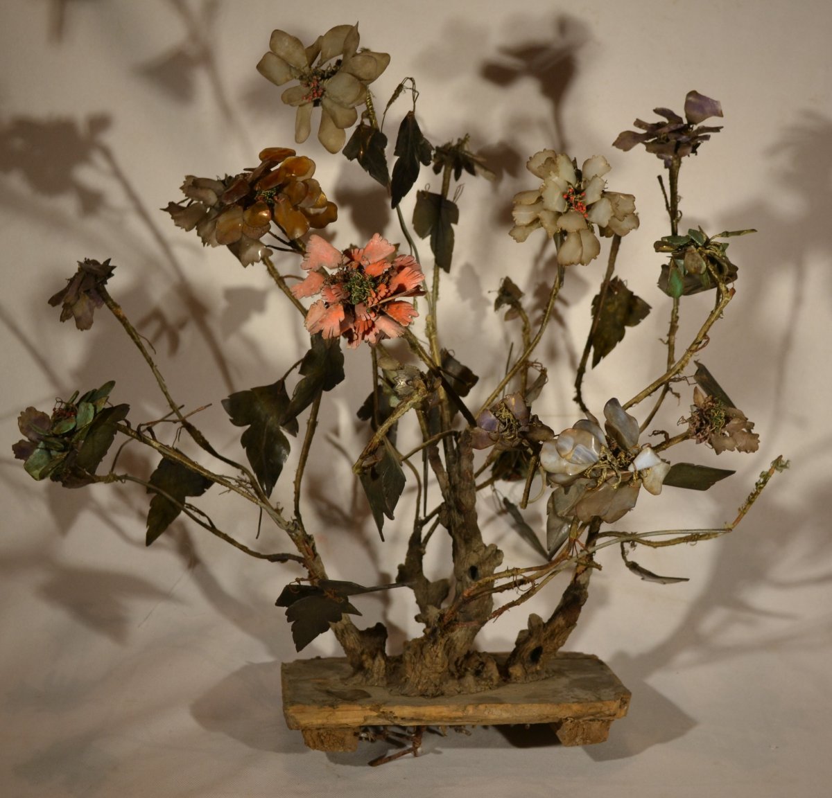 Bouquet Of Flowers In Jade And Agate. China Qing Dynasty.-photo-2