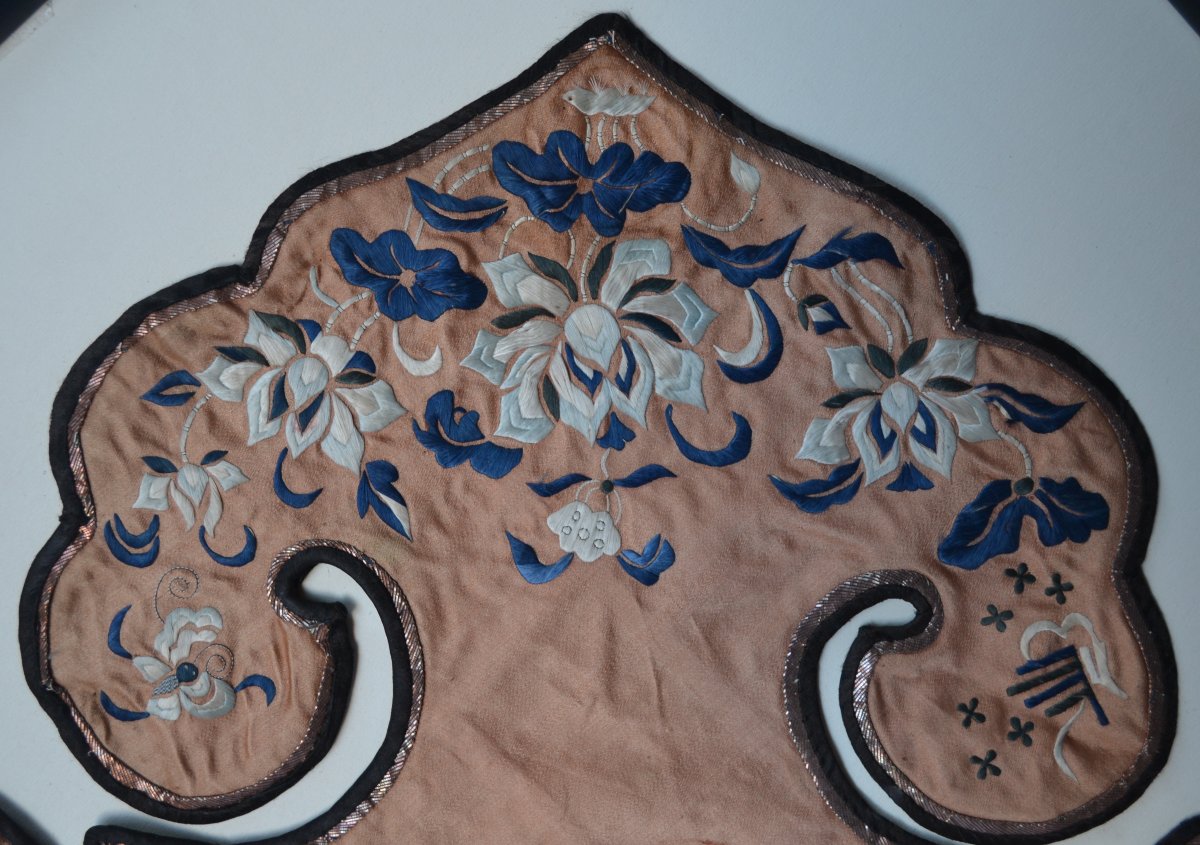 Embroidered Silk Shoulder Collar (yunjian).china Qing Dynasty.-photo-4