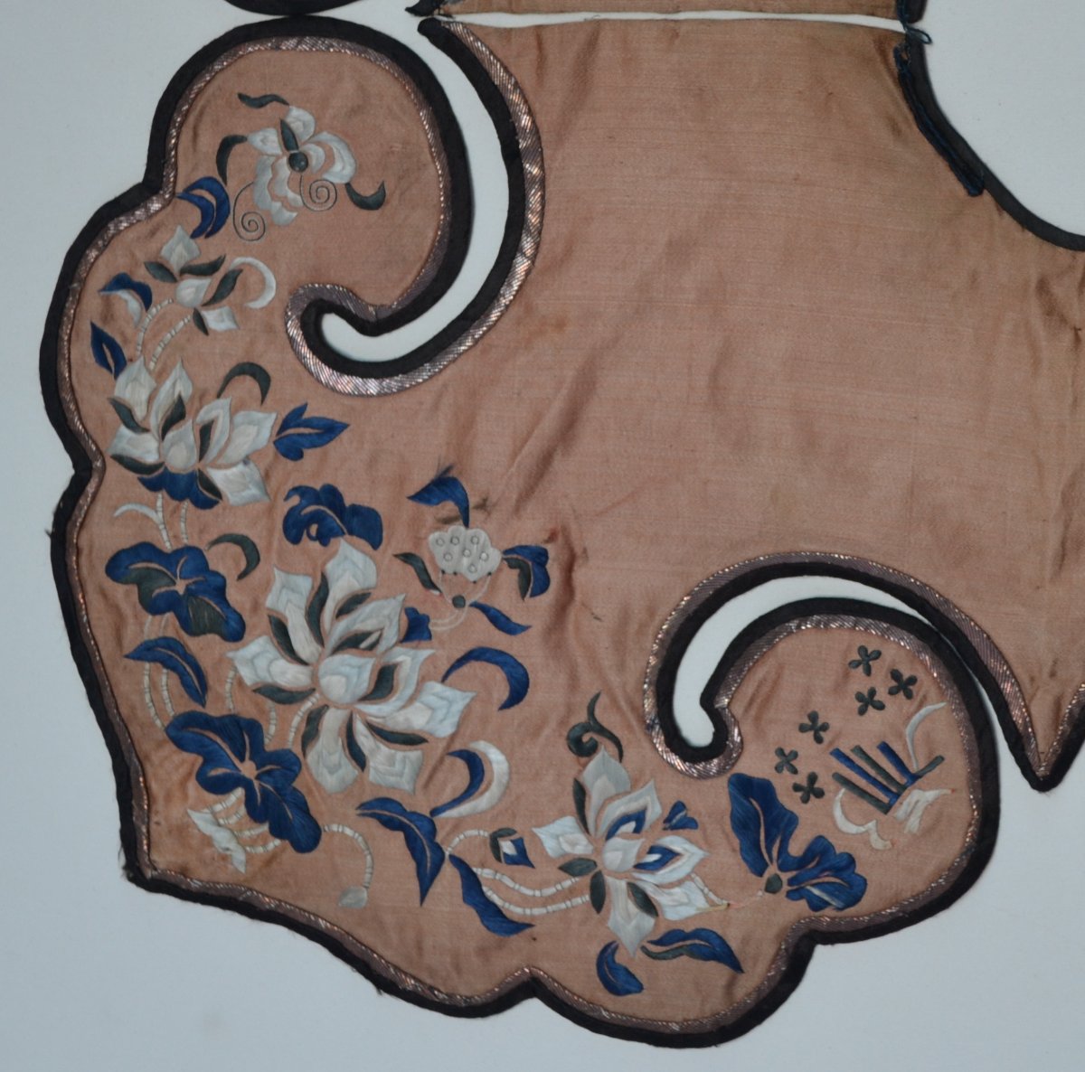Embroidered Silk Shoulder Collar (yunjian).china Qing Dynasty.-photo-5