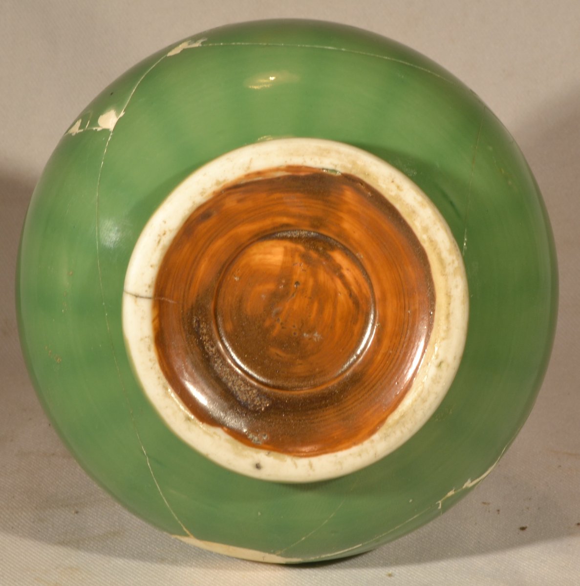 Vase en porcelaine émaillé vert et brun. Chine 18° siècle. Règne de Kangxi.-photo-1