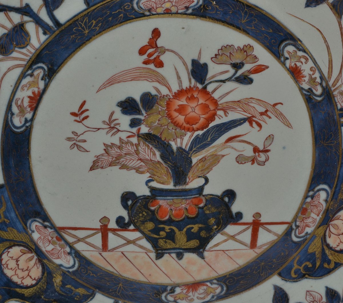 Arita Porcelain Dish In The Imari Style. Japan Late 17th Century.-photo-2