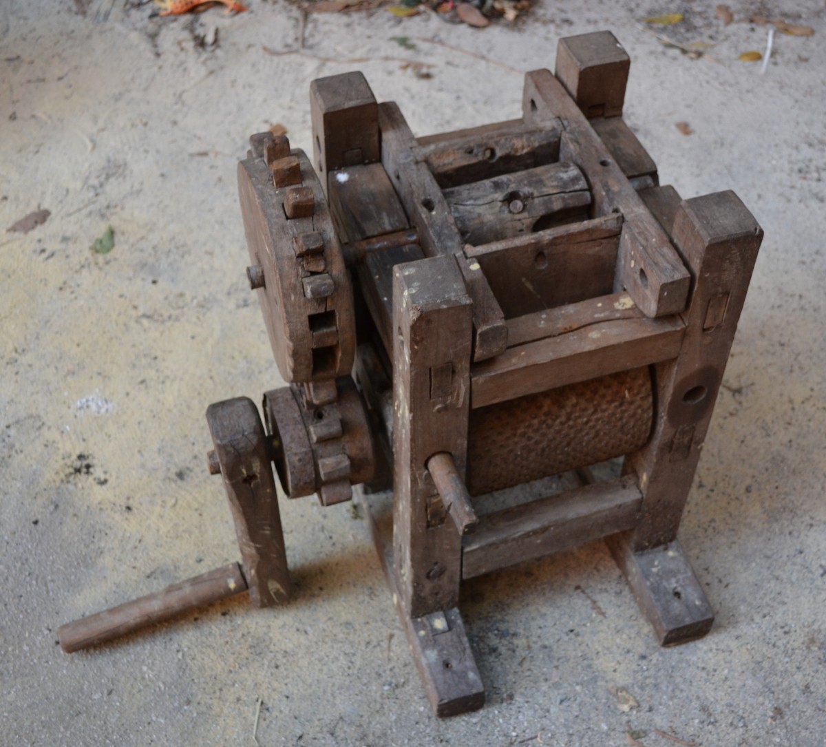 Artisanal Wooden Callback. Southeastern France. 19th Century.