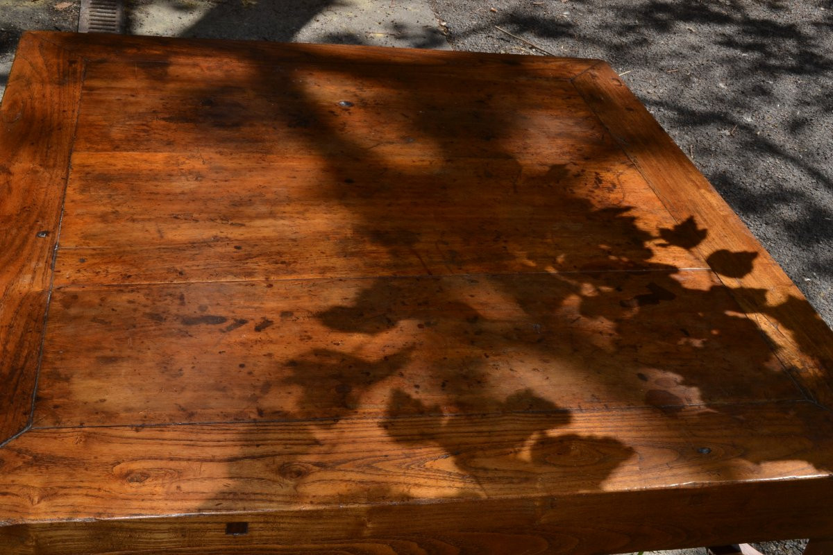 Table  chinoise de lettré  en  orme (Jumu). Chine période Ming 17°siècle. -photo-1