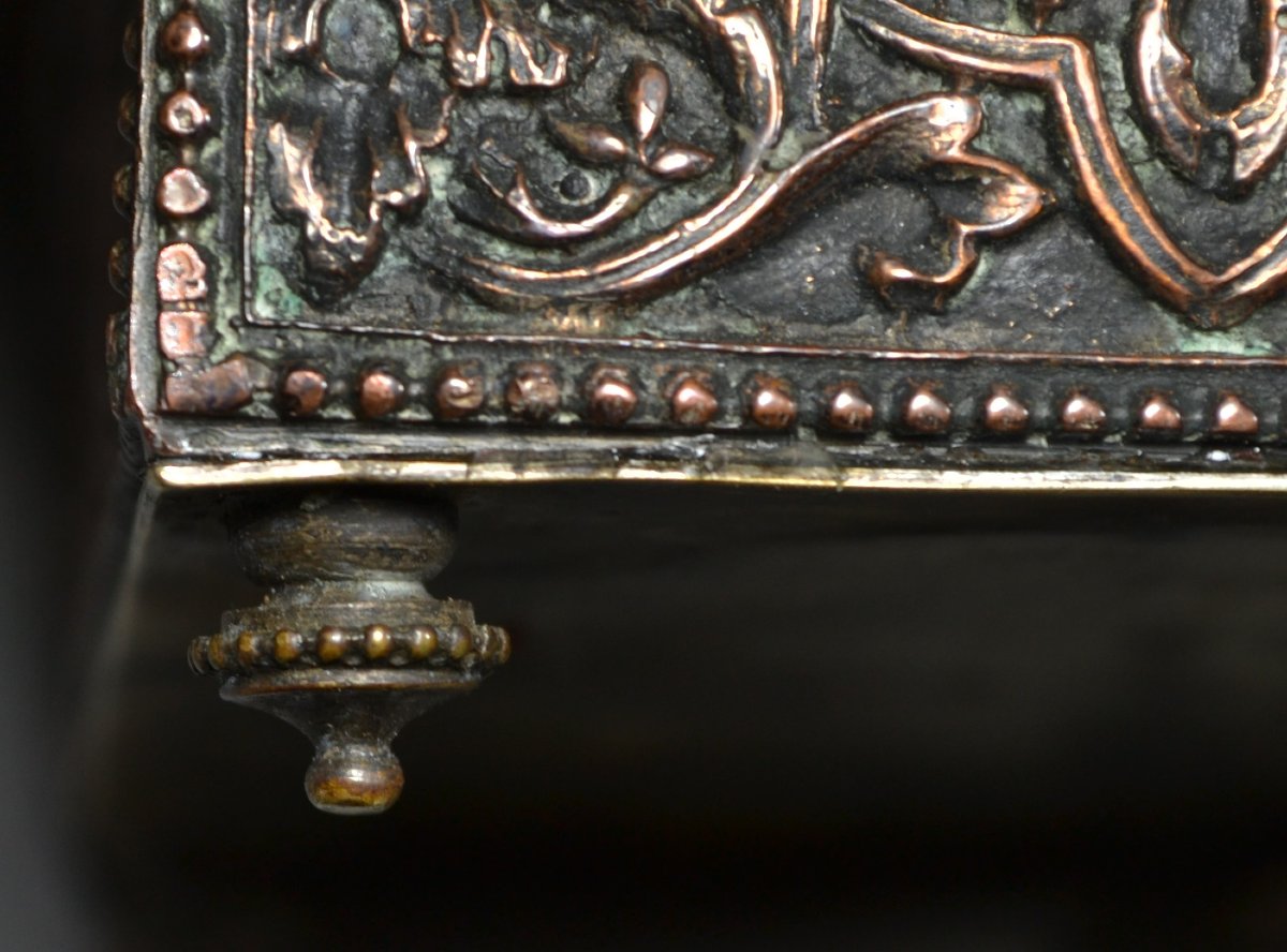 Coffret  médiéval à bijoux en métal argenté. France 19° siècle. -photo-8