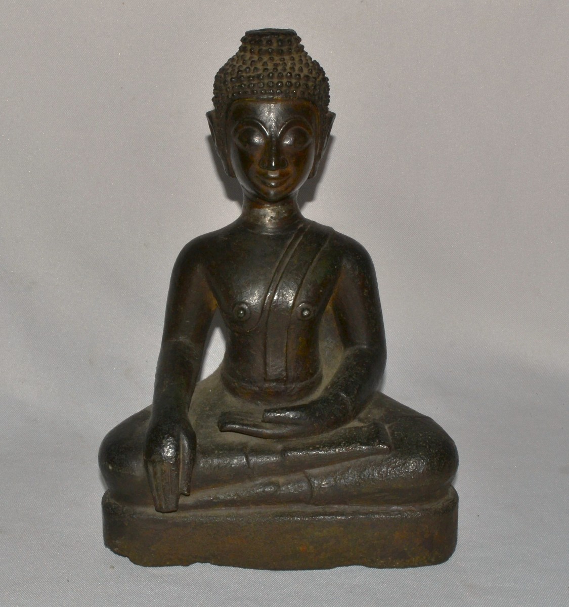 Cast Bronze Buddha. Southeast Asia. 17th Century Or Earlier.