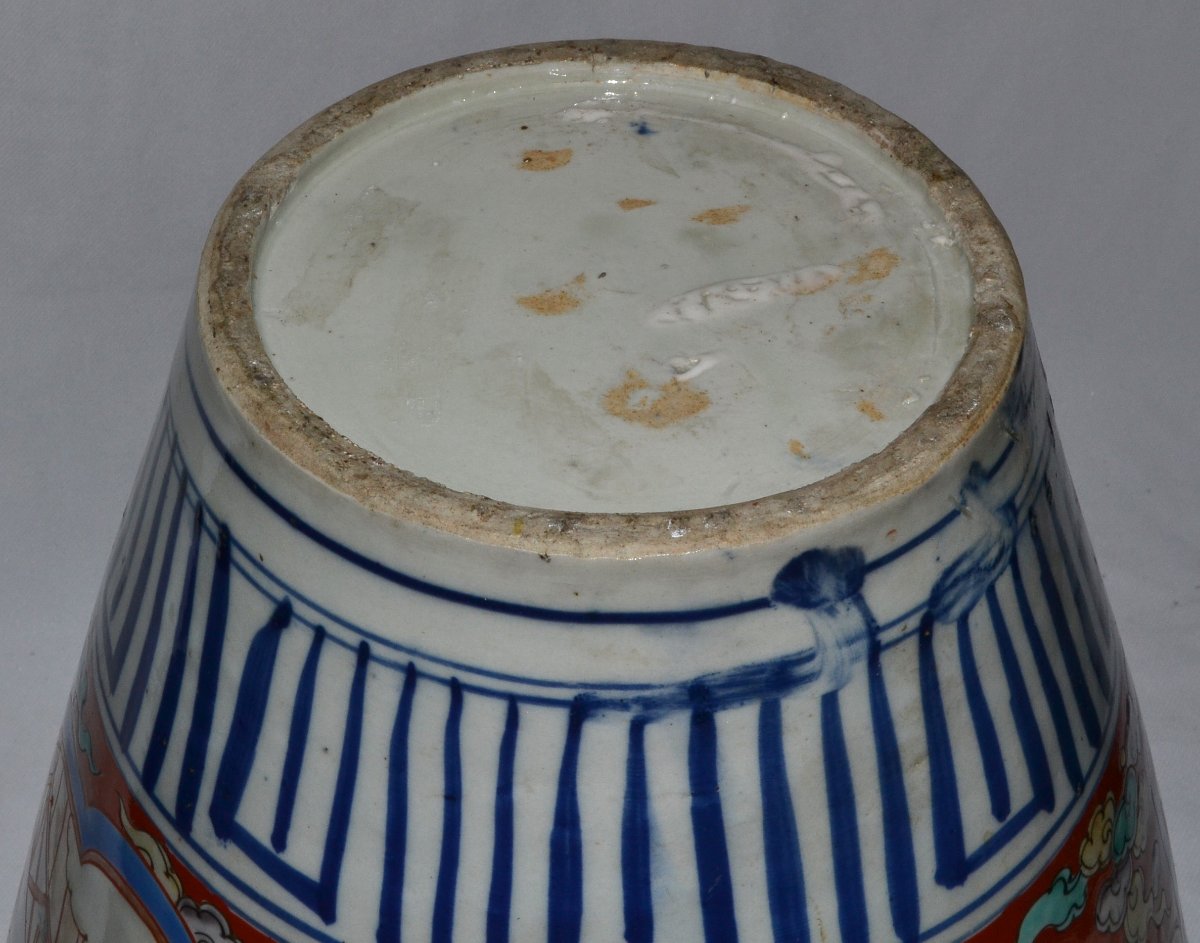 Vase en porcelaine émaillé dans le style Imari. Japon Arita vers 1800. -photo-6