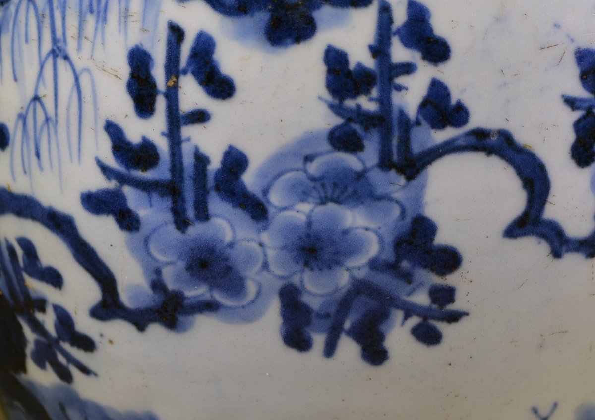 Jarre en porcelaine décor bleu de cobalt. Fours d'Arita Japon 17° siècle vers 1650.-photo-3