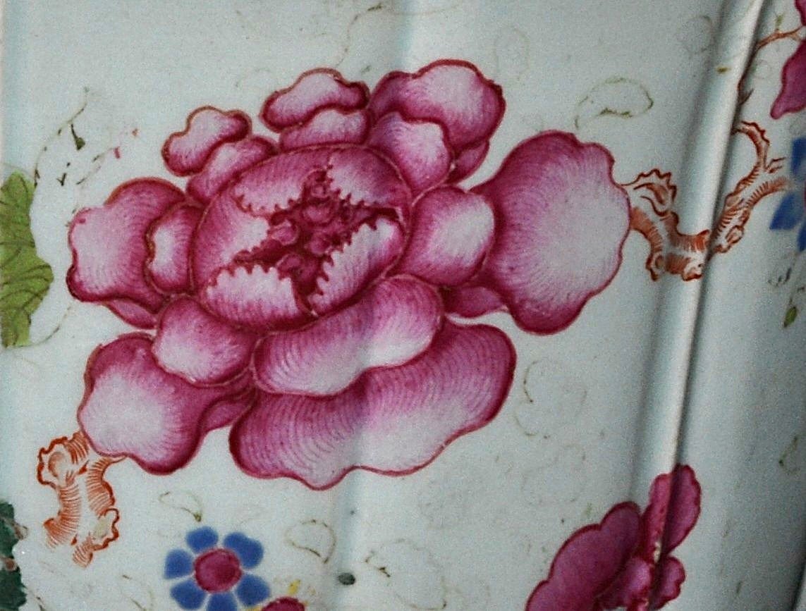 Large Famille Rose Porcelain Jardinière. China, Early 18th Century.-photo-5