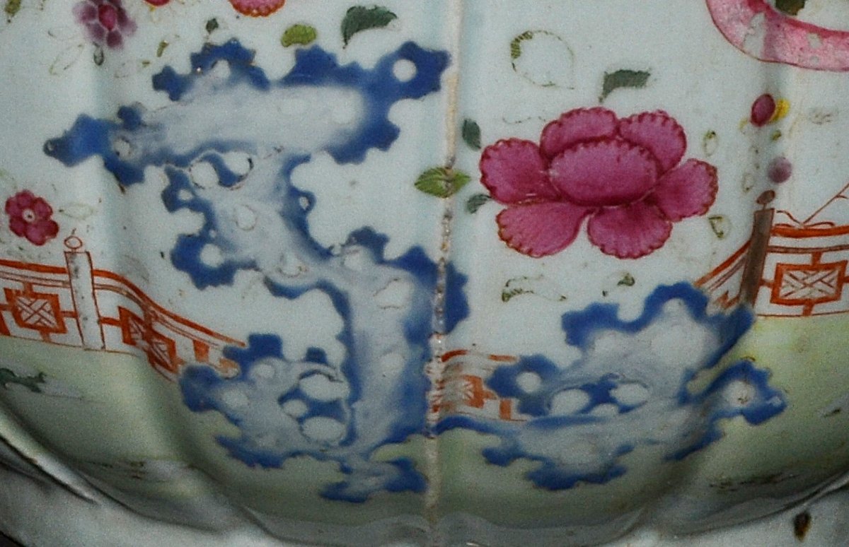 Large Famille Rose Porcelain Jardinière. China, Early 18th Century.-photo-6