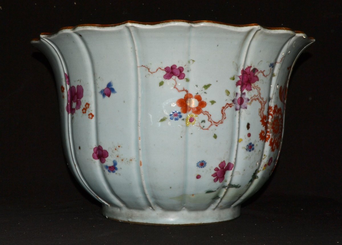 Large Famille Rose Porcelain Jardinière. China, Early 18th Century.-photo-8