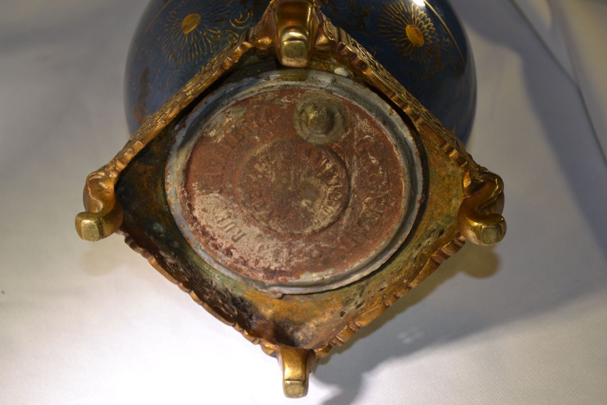 Porcelain Vase, Powder-blue With Gold Decoration. China, 18th Century. Kangxi Reign.-photo-7