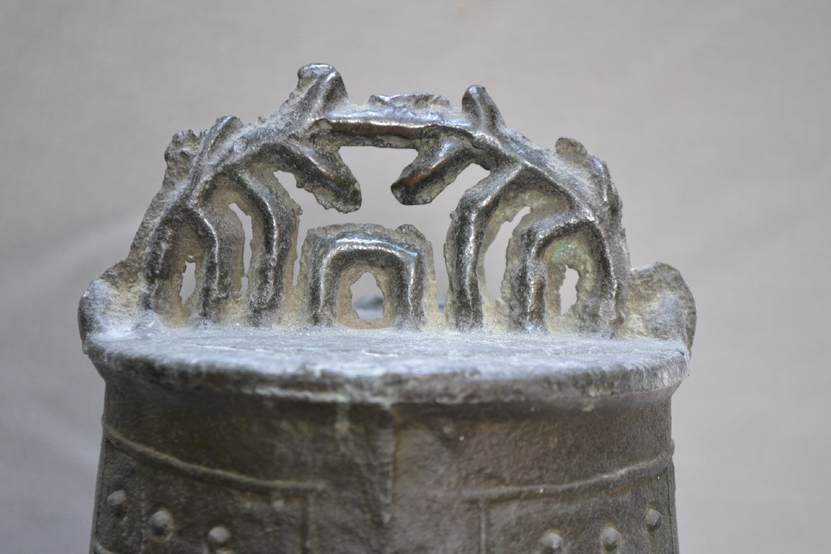 Cast Bronze Bell. Ming Dynasty, China, Or Earlier.-photo-2