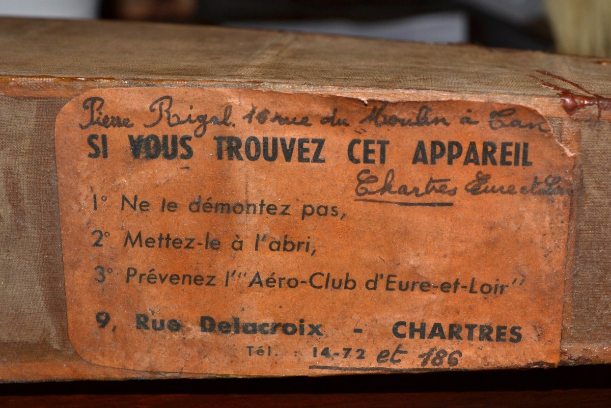 Maquette d'avion en bois et soie équipée d'un moteur diesel Allouchery. France 1925-30.-photo-5