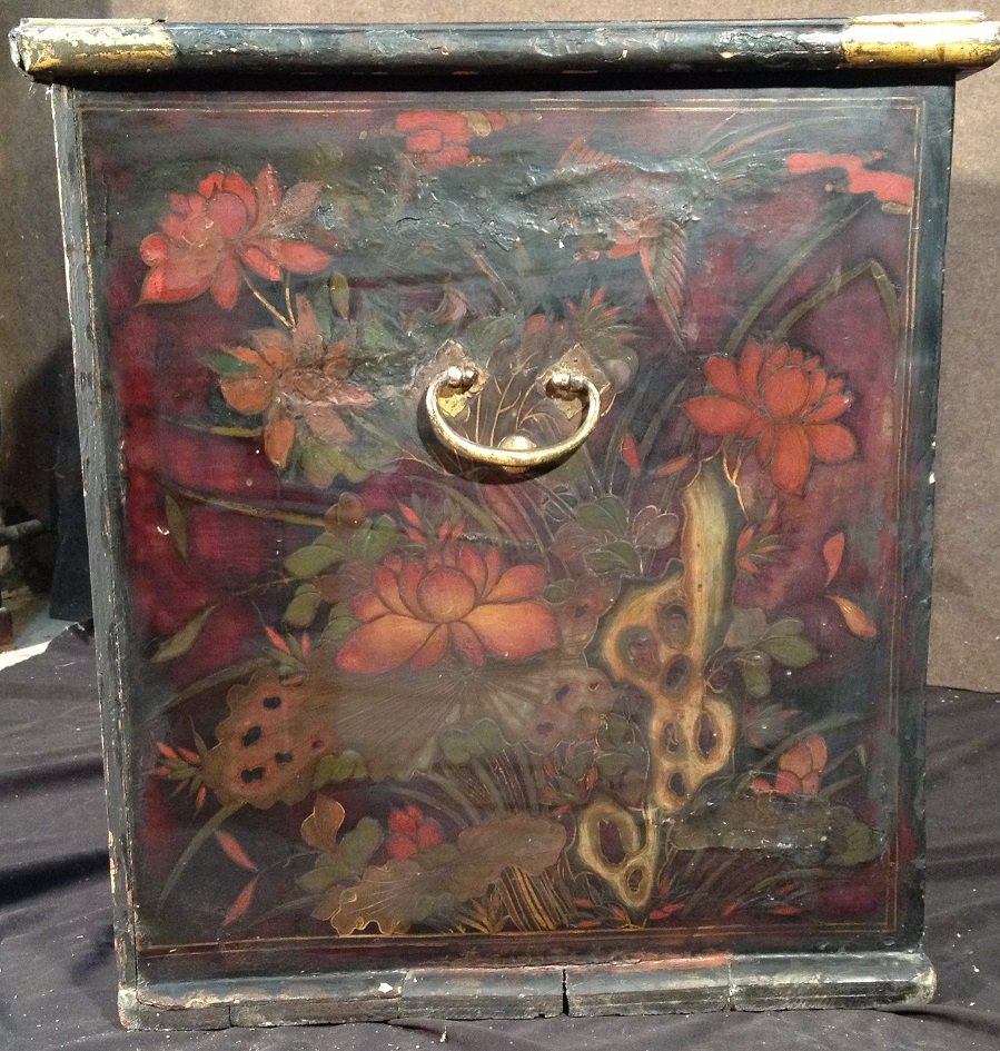 Lacquered Wooden Chest In The Namban Style. Japan, 17th Century. Early Edo Period.-photo-2