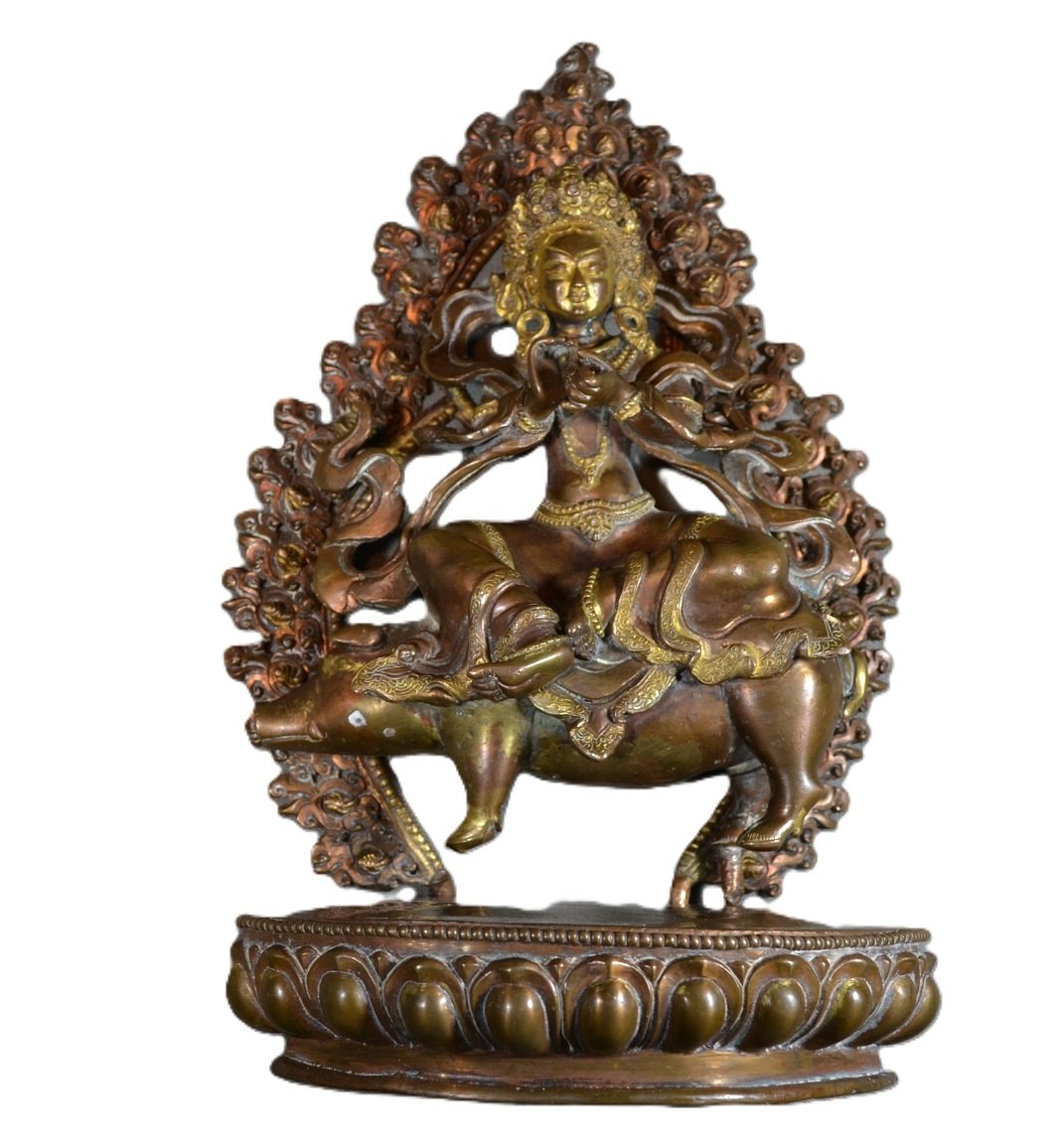 Divinité sur sanglier en bronze doré. Style de Zanabazar. Mongolie vers 1900. 