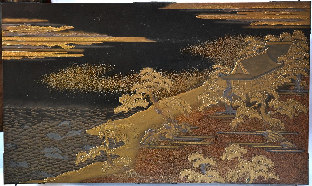 Double-tiered Table With A Gold-powdered Finish. Japan Early Edo Period, 17th Century. -photo-4