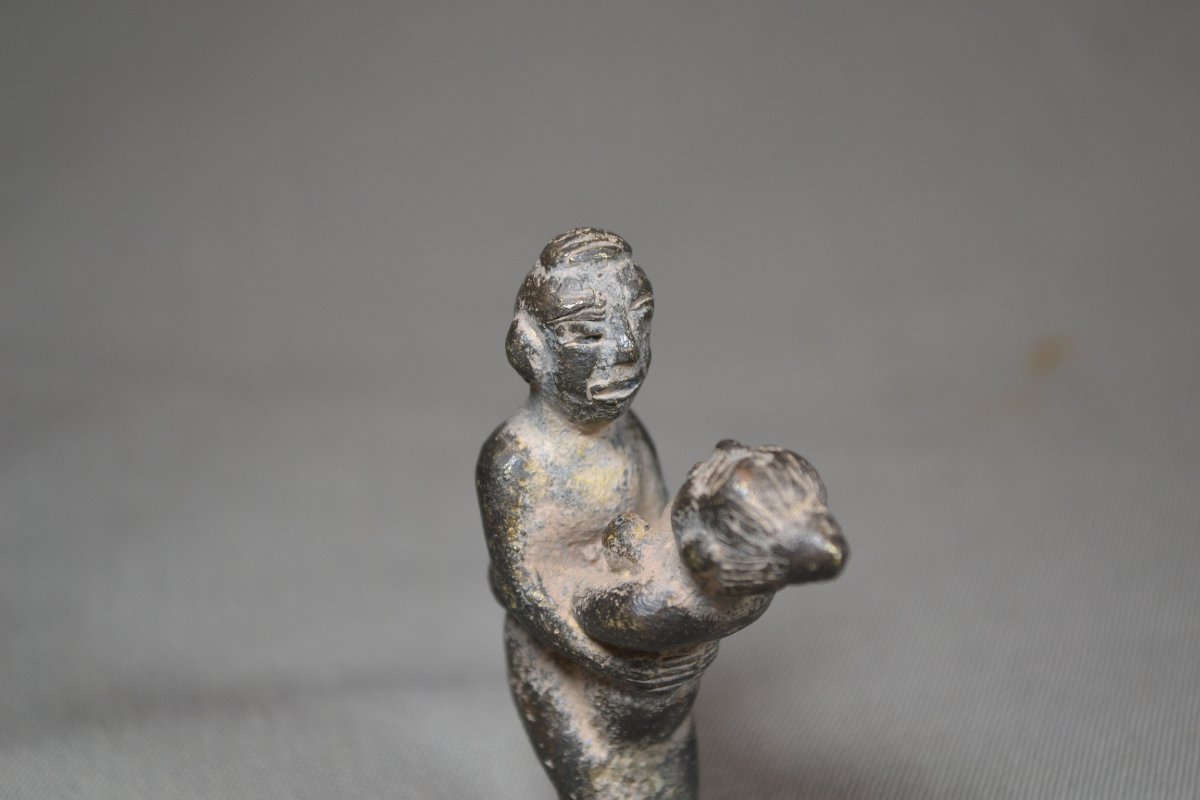  A Couple Embracing, Cast In Bronze. Southeast Asia, India, Ceylon, Kashmir. Antique. -photo-2