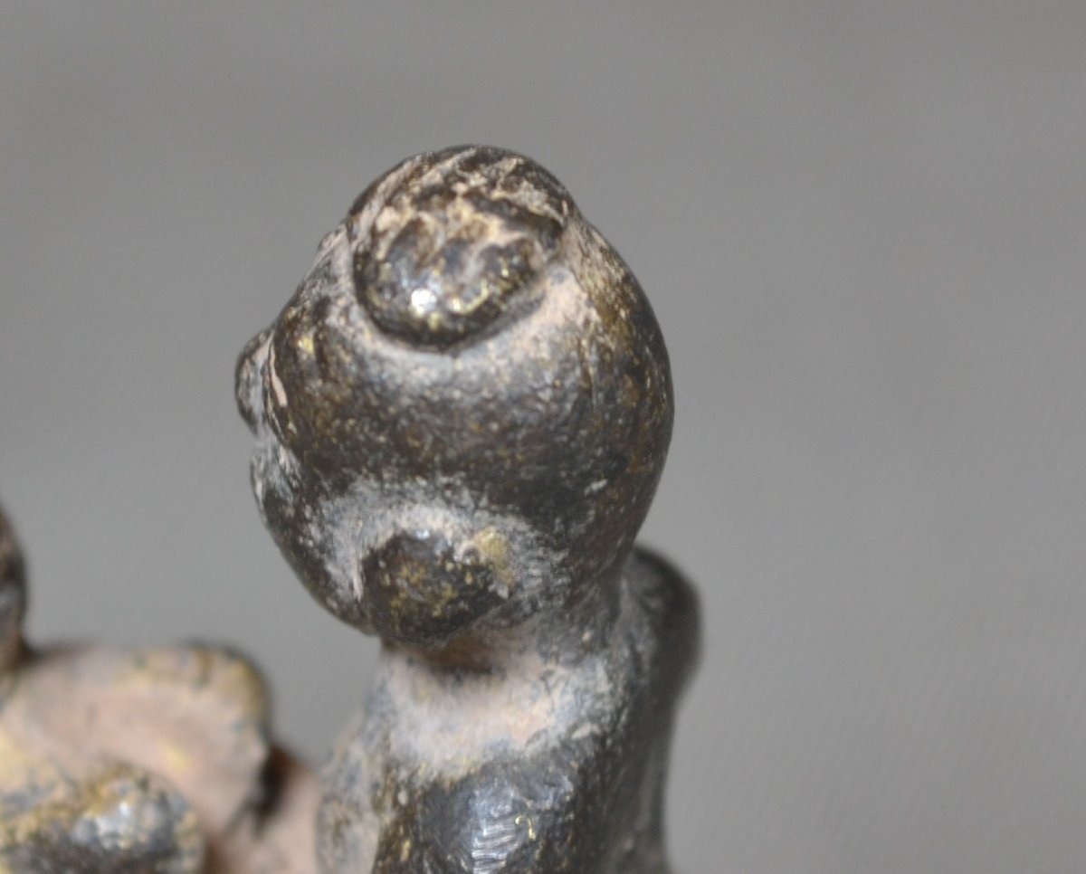  A Couple Embracing, Cast In Bronze. Southeast Asia, India, Ceylon, Kashmir. Antique. -photo-4