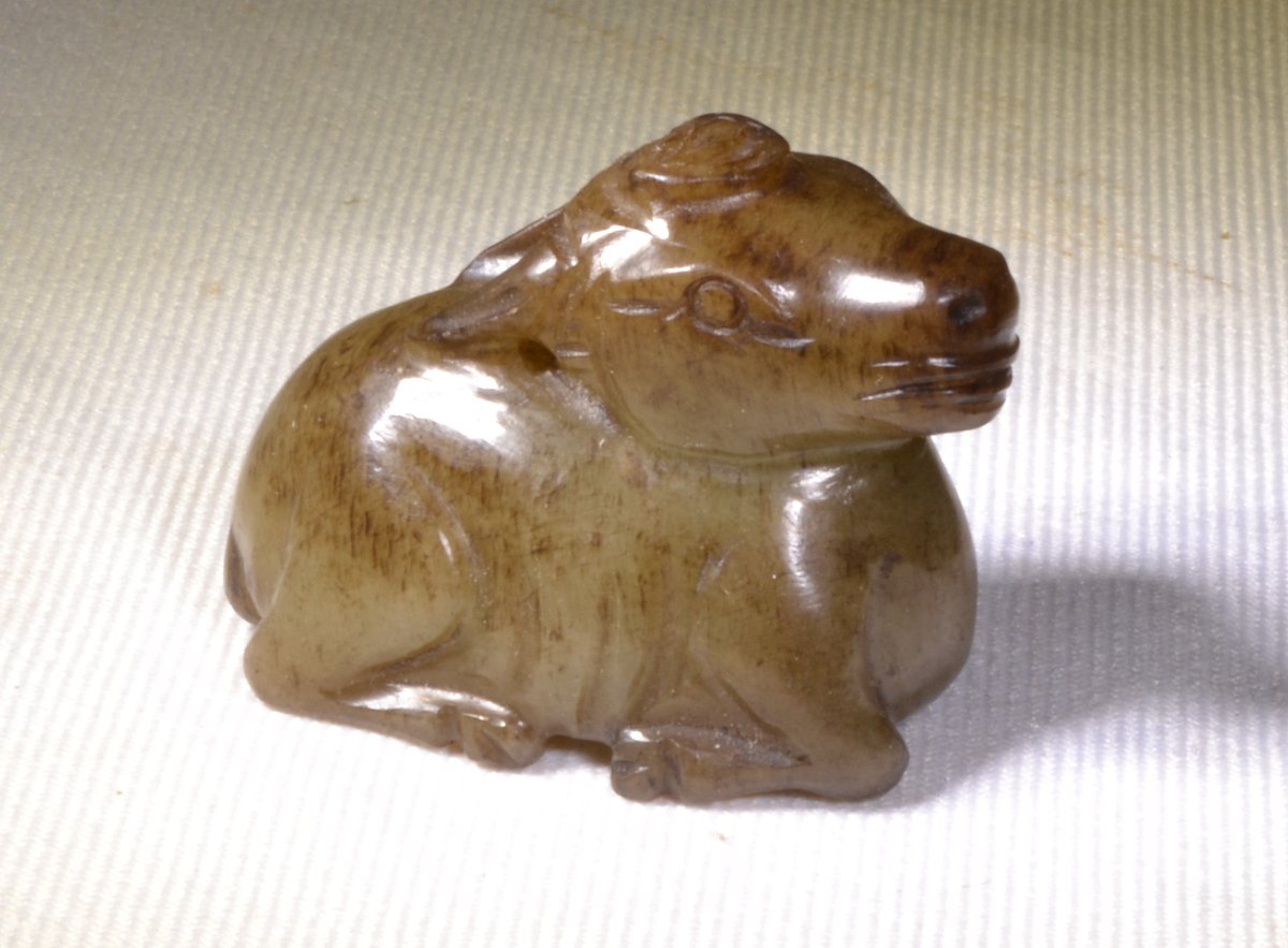 Jade Buffalo Pendant. Asia. China, Song To Qing Dynasties. -photo-5