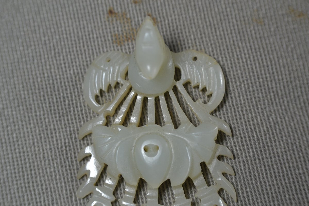 Bijoux en jade. Phoénix (Fenghuang). Chine. Ming,16°siècle. -photo-5