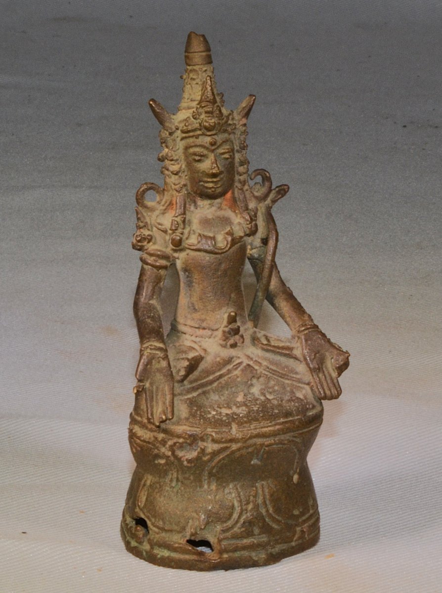 Divinité en bronze. Sud-est asie. 19° siècle ou antérieur.