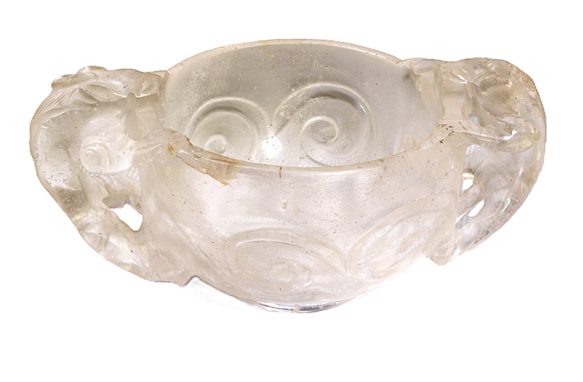 Coupe libatoire en cristal de roche sculpté de Chilong. Chine, dynastie Ming (1368–1644). -photo-2