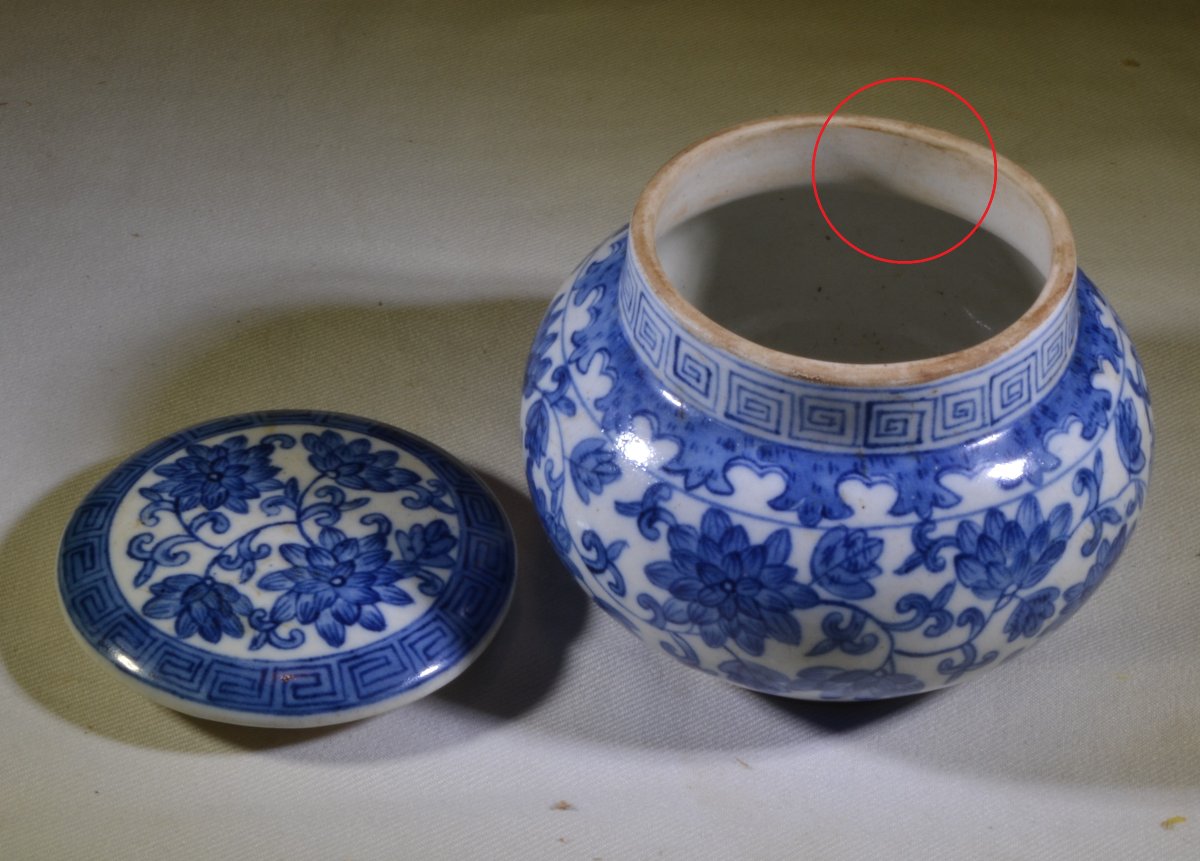 Blue-and-white Porcelain Jar. China Or Japan, 19th Century. -photo-4