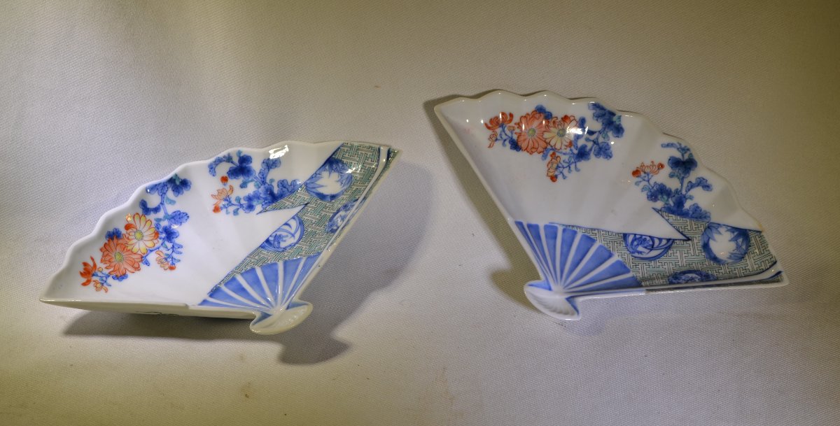 Pair Of Fan-shaped Dishes.  Fukagawa Kilns, Japan. Circa 1900 