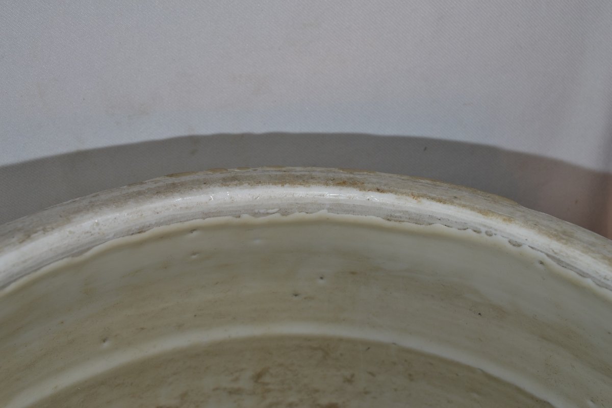 Siège en porcelaine blanche. Chine 18° siècle. -photo-1