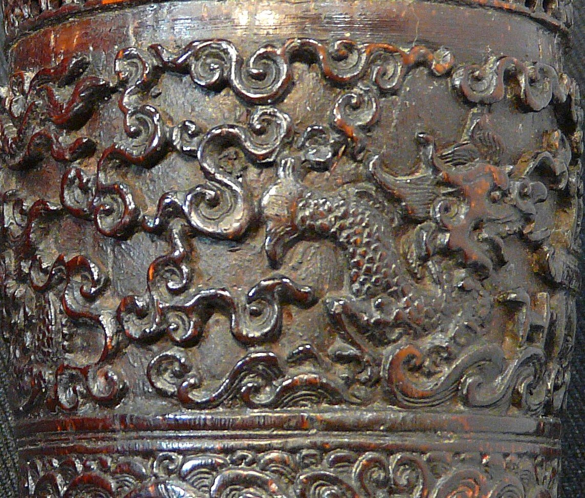Pot à pinceaux sculpté dans une noix de coco. Asie. Chine 18°siècle.-photo-4