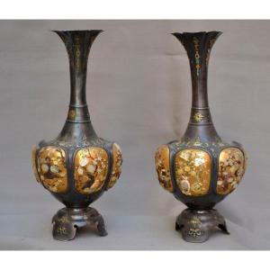 Pair Of Silver And Shibayama Vases On Gold Lacquer. Japan Meiji Era.