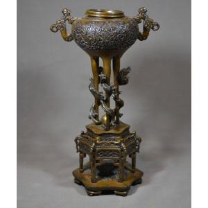 Bronze Incense Burner With Dragons And Sacred Pearl. Japan, 19th Century.  