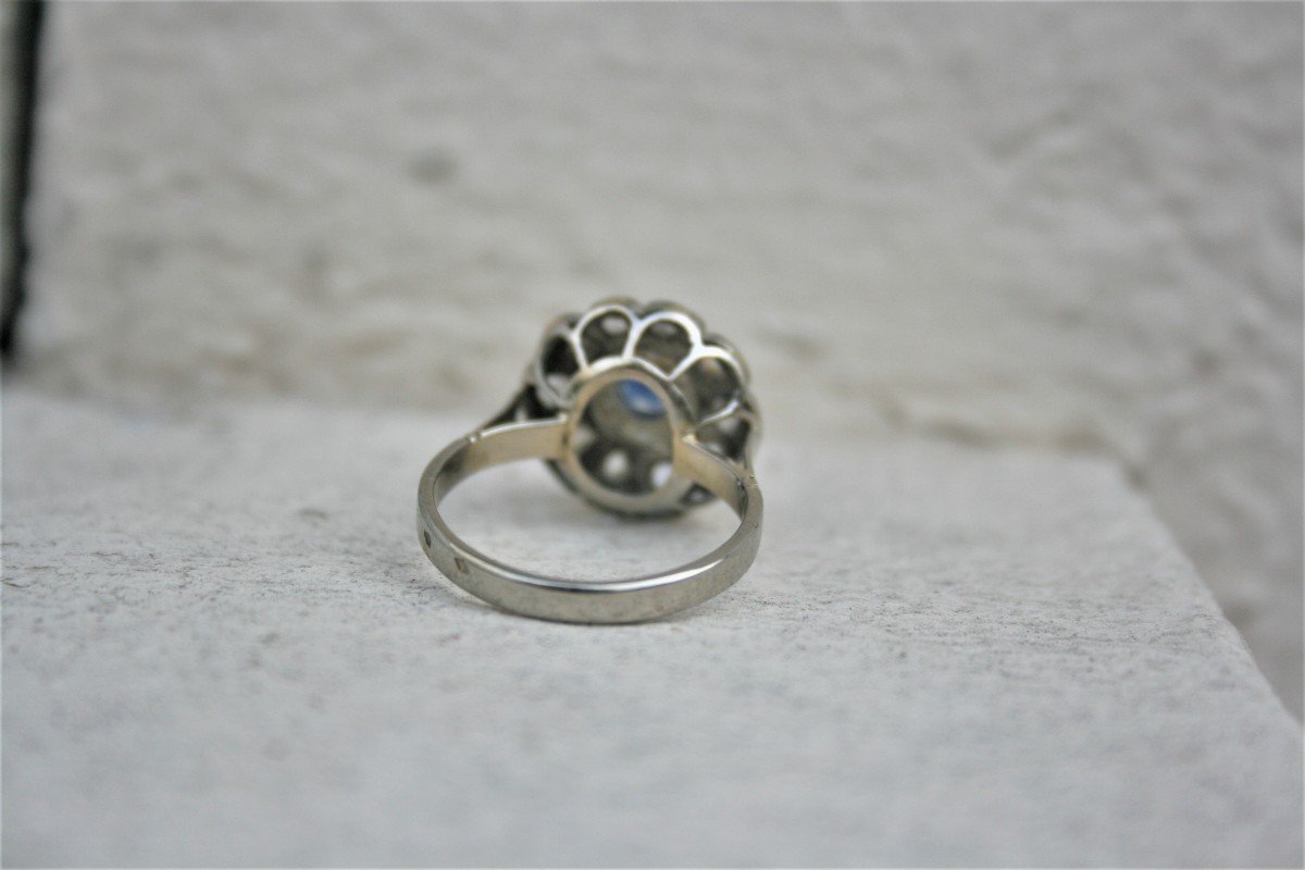 Vintage Sapphire And Diamond Daisy Ring-photo-1
