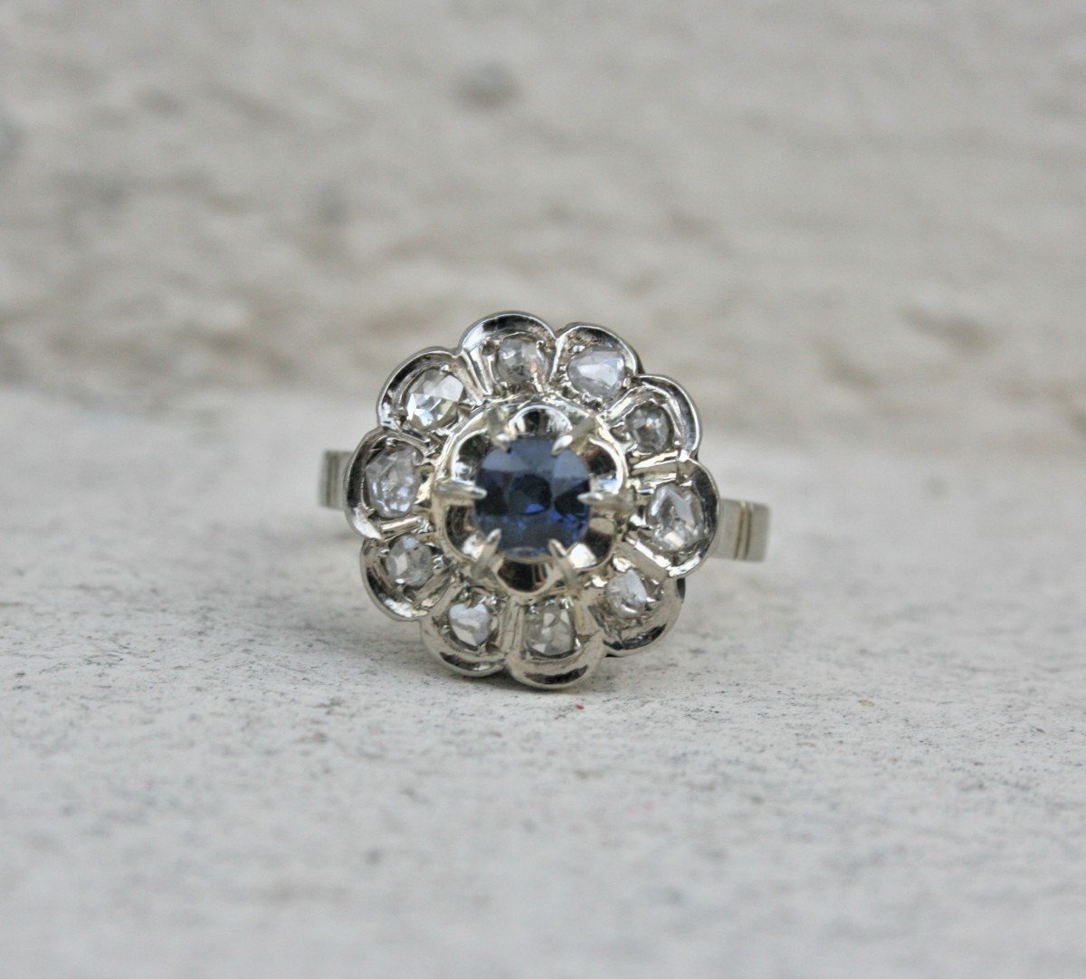 Vintage Sapphire And Diamond Daisy Ring