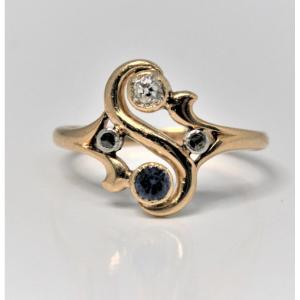 Antique You And Me Ring In Gold And Diamonds