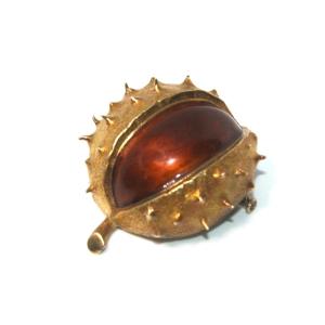 Vintage 18k Gold And Enamel Chestnut Brooch