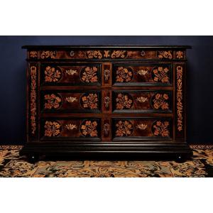 18th Century Chest Of Drawers