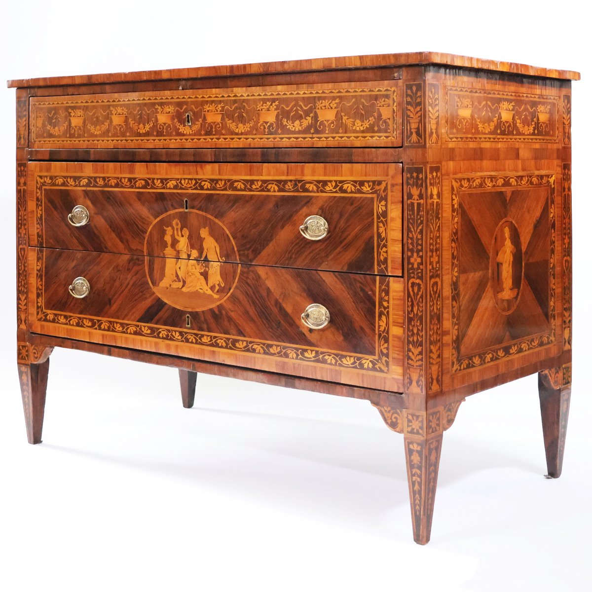 Une commode du nord de l'Italie, plaquée de bois de rose, Lombardie, fin du XVIIIe siècle-photo-2